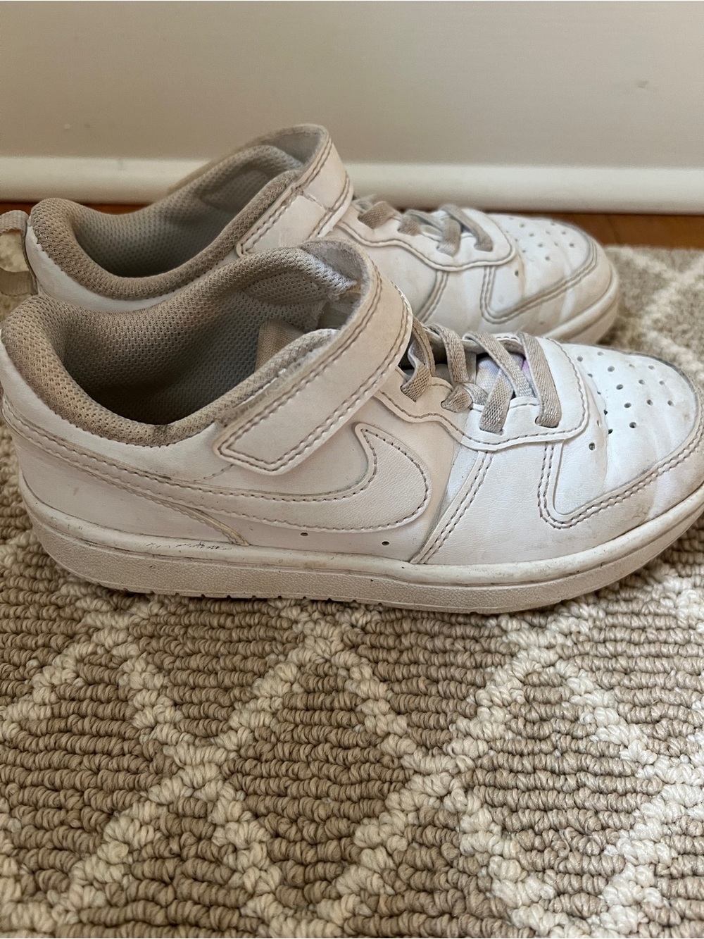 Nike Court Borough Sneakers